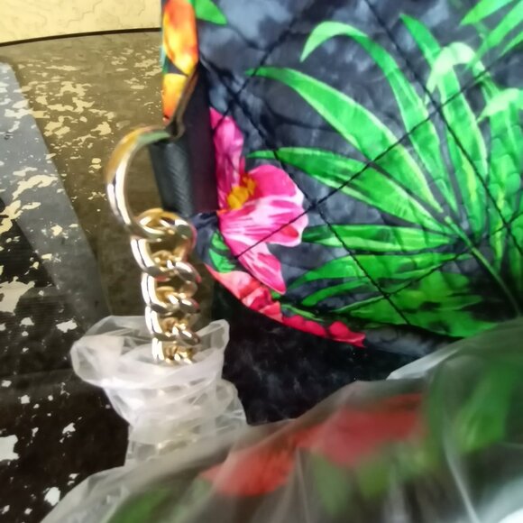VS tropical floral backpack - Picture 12 of 16